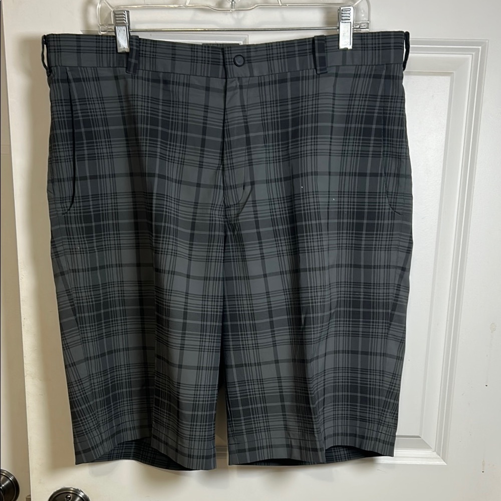 Nike tour performance golf shorts dri fit size 36 gray black